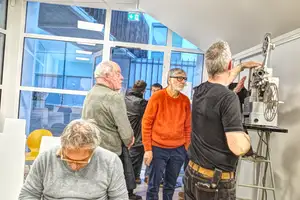 Le projecteur Paillard-Bolex a suscité beaucoup d'intérêt