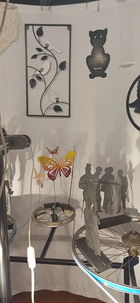 Sur les traces du Chat noir - intérieur du Carrousel des ombres